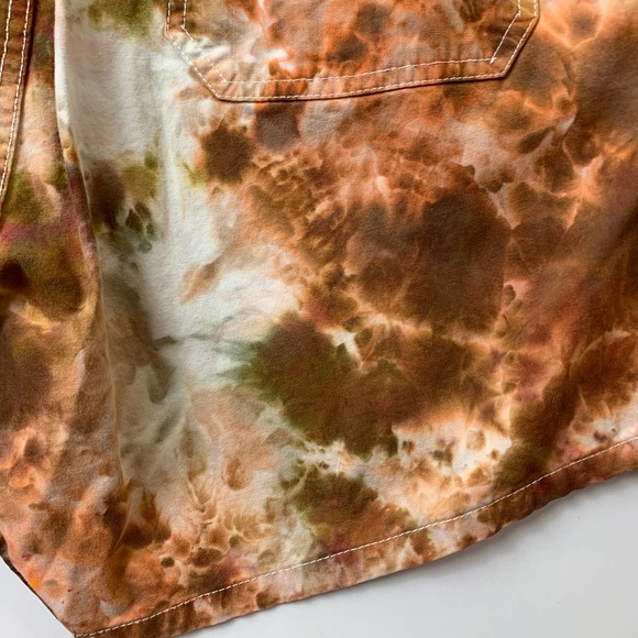 Hand Dyed Red Orange Ice Dye Men's Size 40 Shorts Tie Dye Festival 4" Inseam - Picture 3 of 9